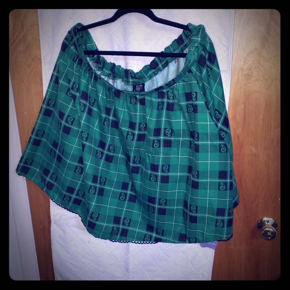 Hot topic plus sz 3 slytherin skirt w pockets
